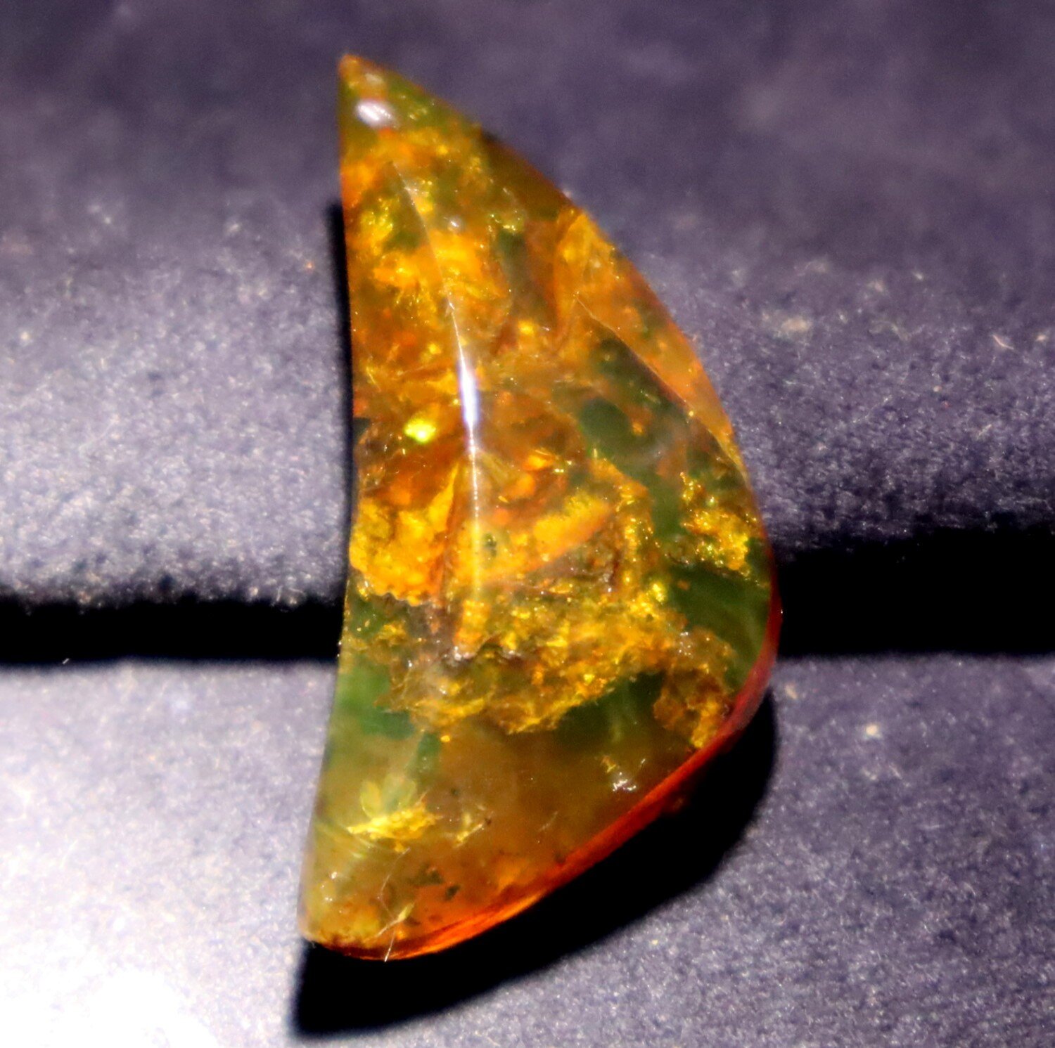 Excellent Natural Dominican Translucent Orange Green Amber Polished Stone 34mm – photo 3
