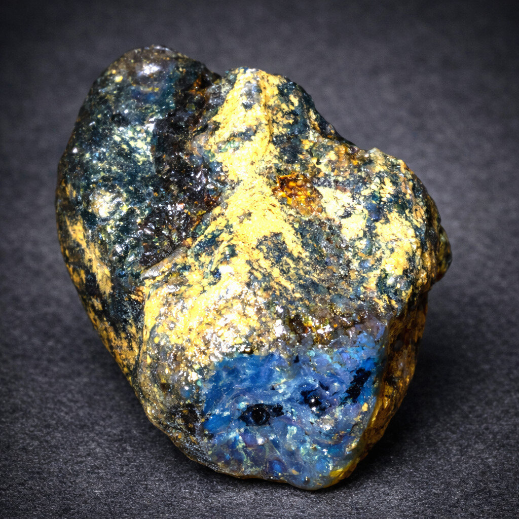 Beautiful Natural Dominican Clear Sky Blue Amber Rough Specimen 47mm 19g
