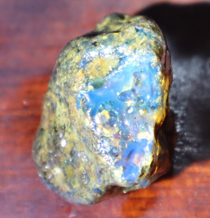 Beautiful Natural Dominican Clear Sky Blue Amber Rough Specimen 41mm 17.1g – photo 5