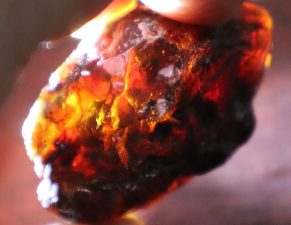 Exquisite Natural Dominican Clear Sky Blue Amber Rough Specimen 56mm 27.4g – photo 15