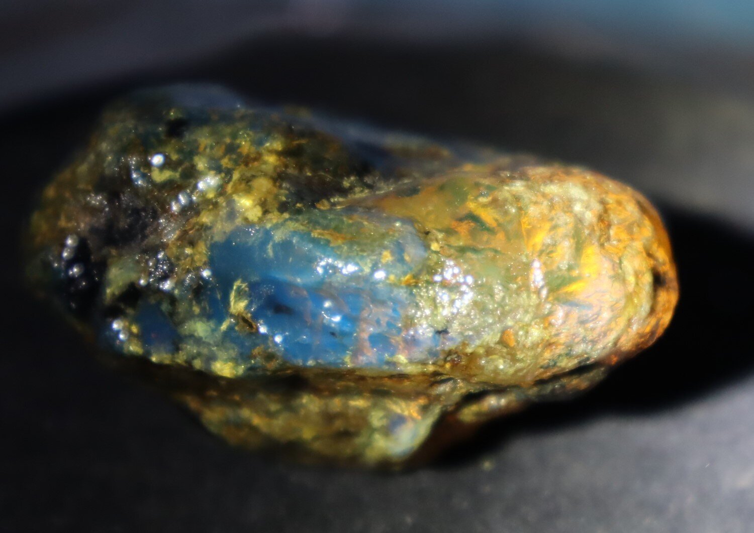 Beautiful Natural Dominican Translucent Sky Blue Amber Rough Specimen 58mm 42.5g – photo 11
