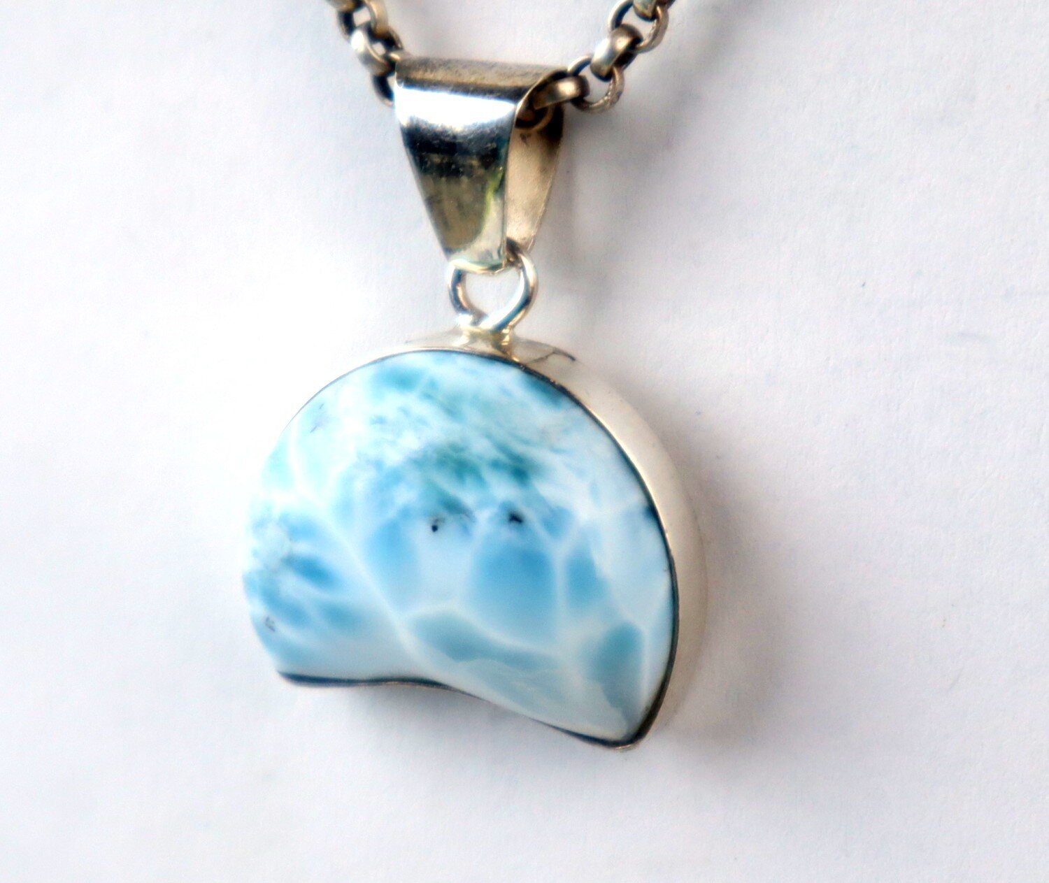 Rare Quality Sky Blue Larimar 925 Sterling Silver Crescent Moon Pendant 29mm – photo 6