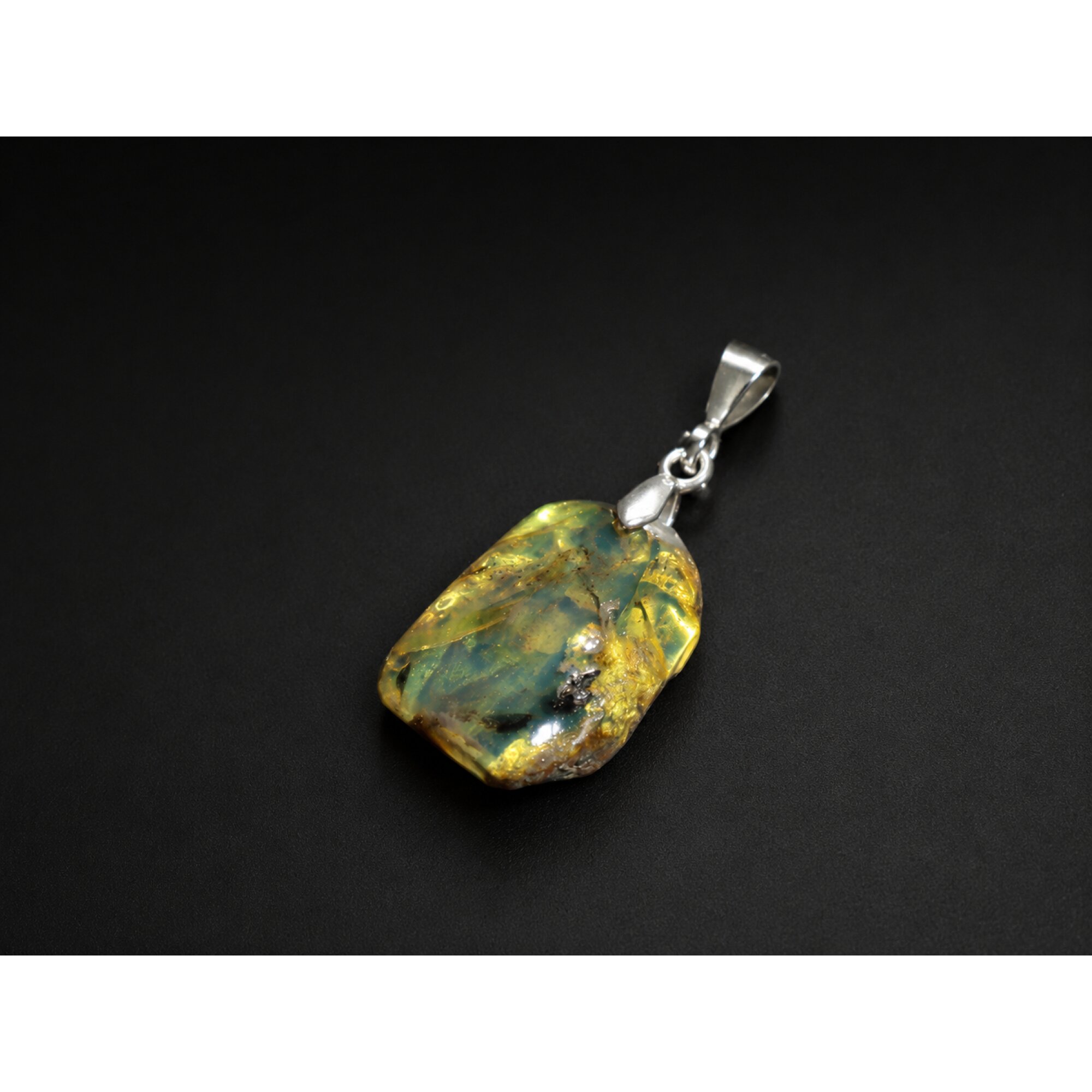 Expertly Crafted Clear Royal Blue 925 Sterling Silver Dominican Amber Pendant 32 – photo 3