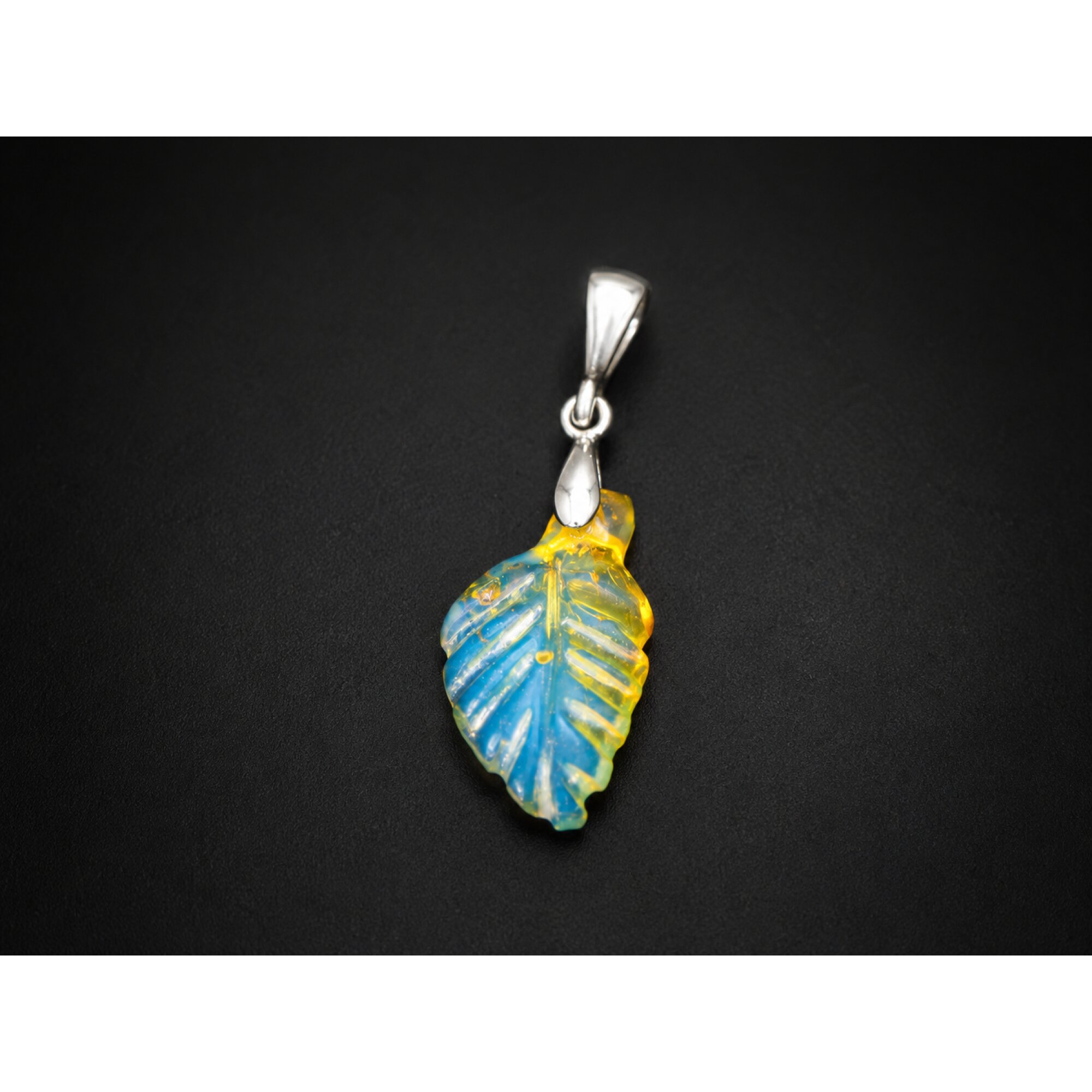Clear sky blue Natural Dominican Amber leaf 925 Sterling Silver Pendant 33 mm – photo 7
