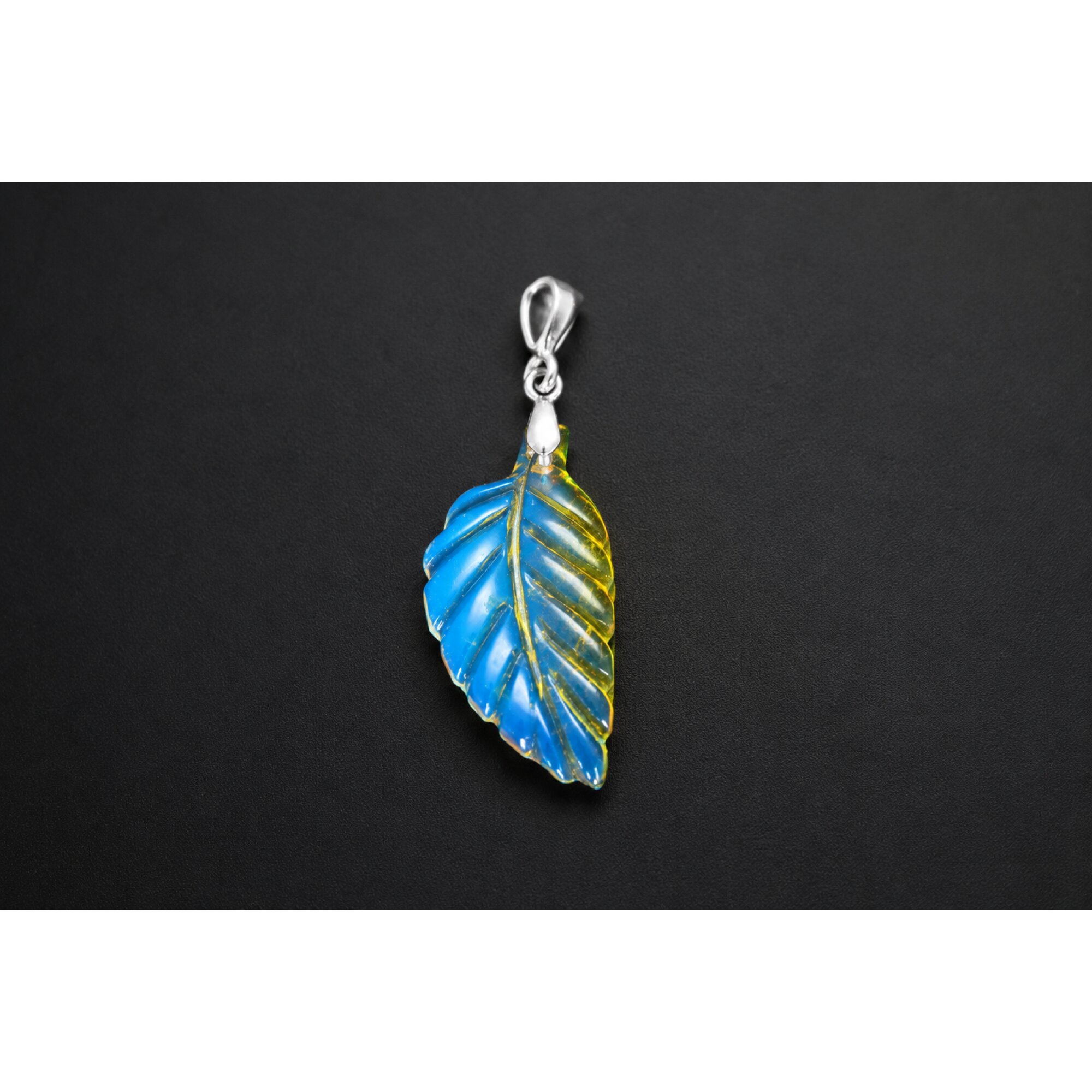 Clear volcanic blue Natural Dominican Amber leaf 925 Sterling Pendant 43 mm – photo 3