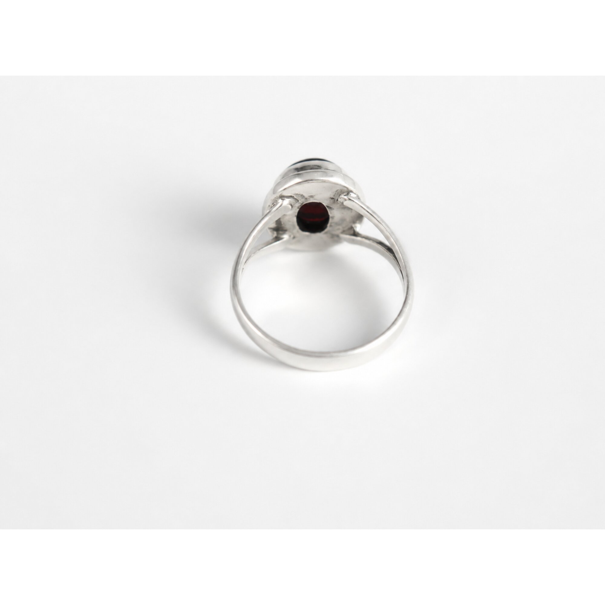 Clear Vine Red Garnet oval 925 Sterling Silver Ring Size 8.25 – photo 3