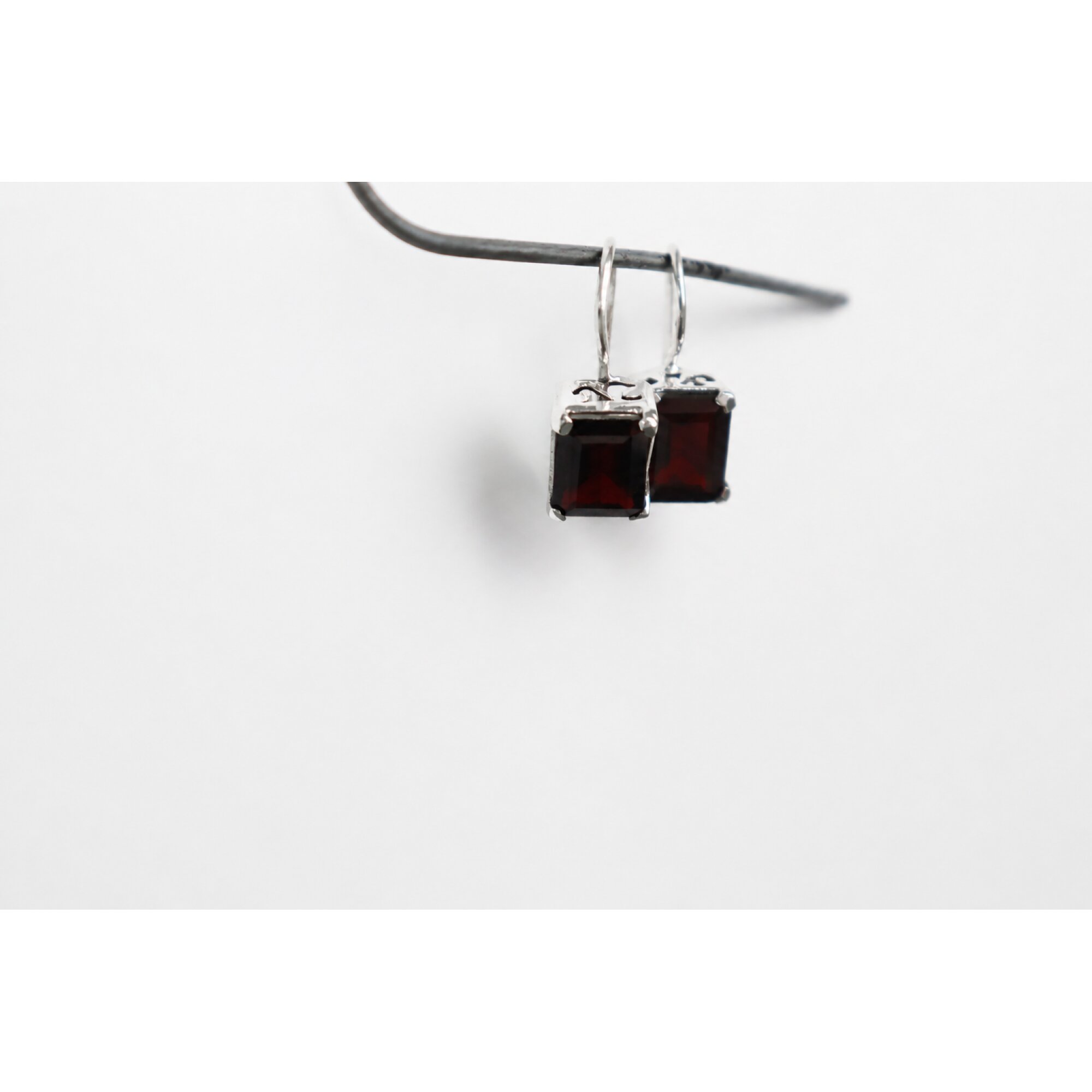 blood red garnet rectangle 925 Sterling Silver Earrings 20 mm – photo 5