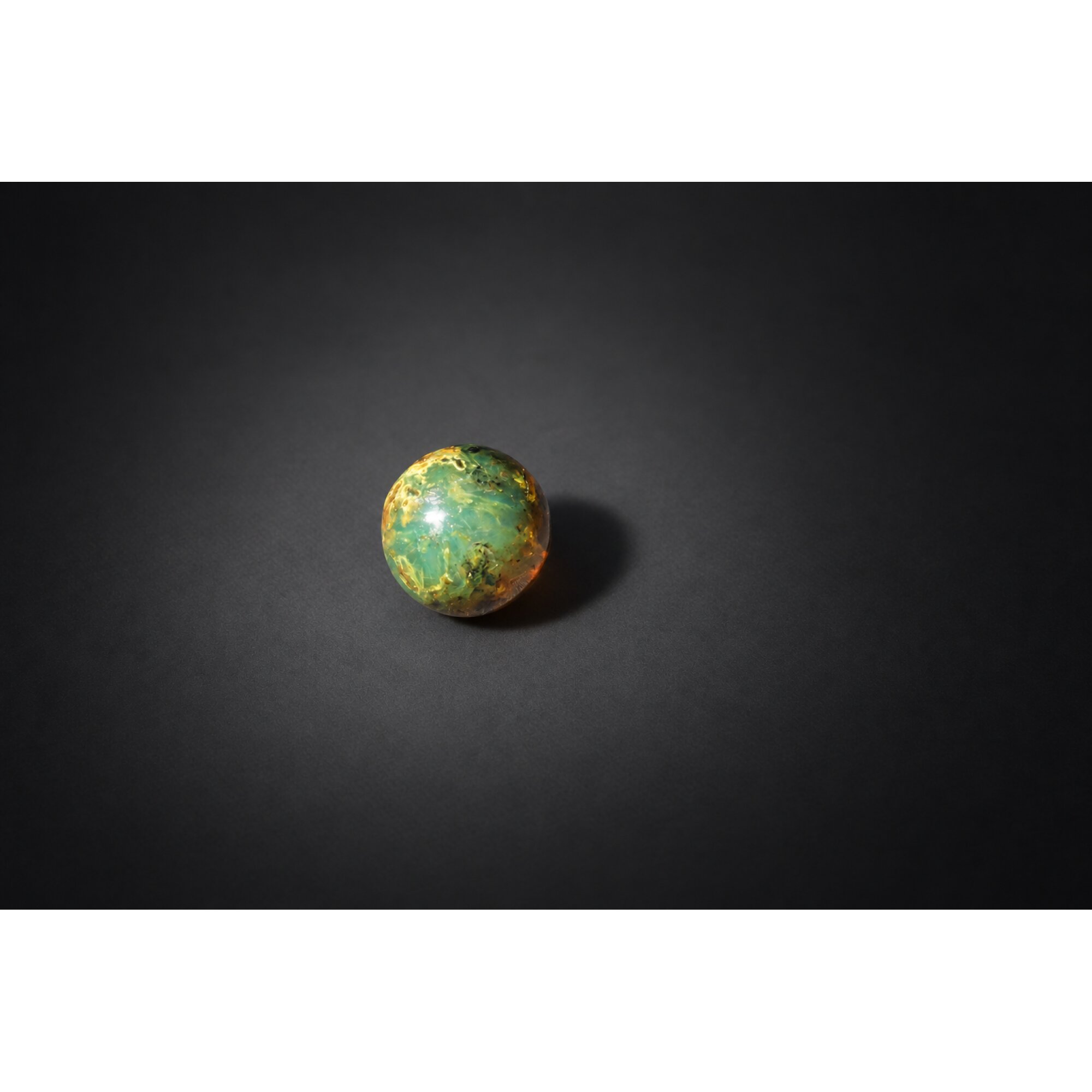 Earth mined deep green Dominican amber sphere/ball 16.7mm – photo 3