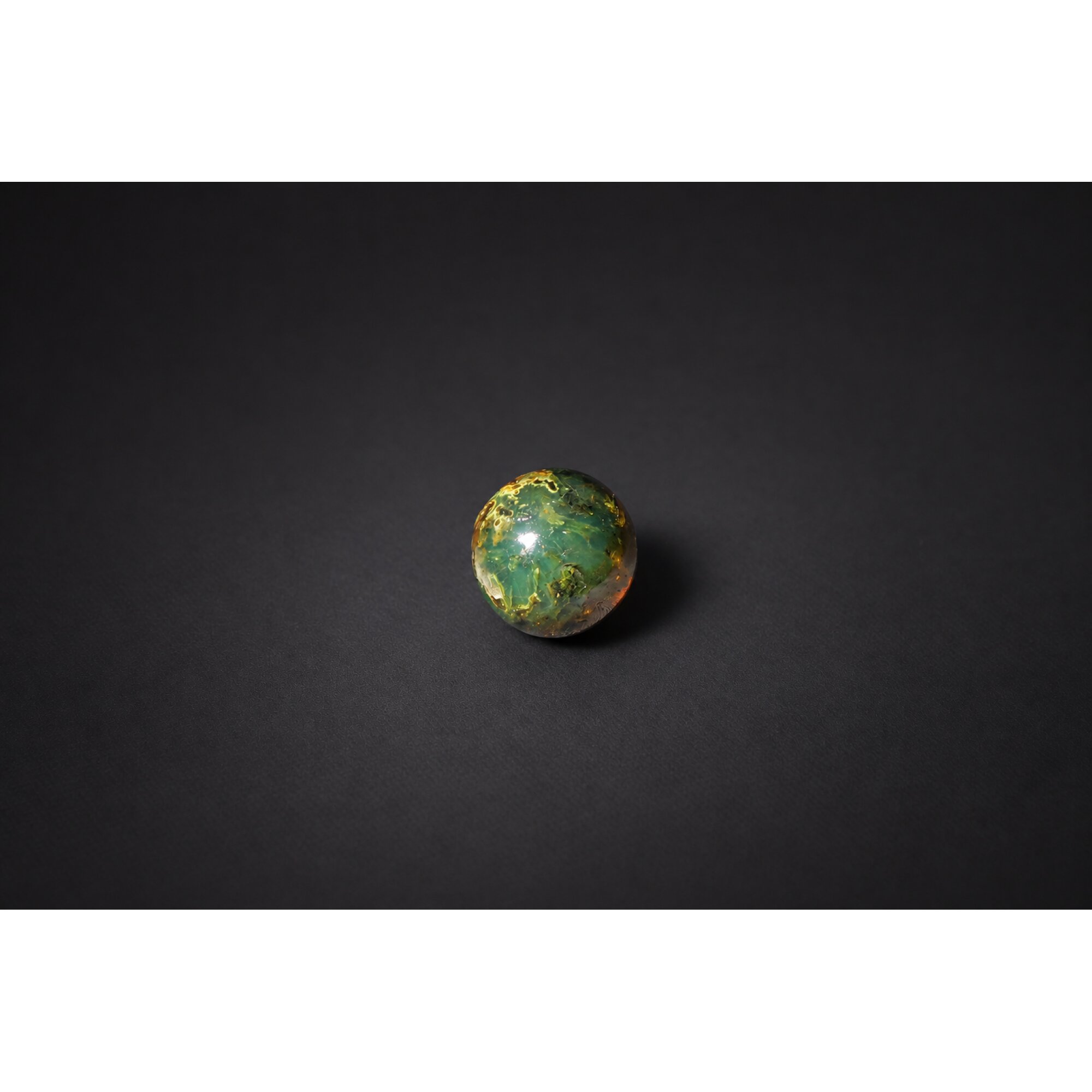 Earth mined deep green Dominican amber sphere/ball 16.7mm – photo 7