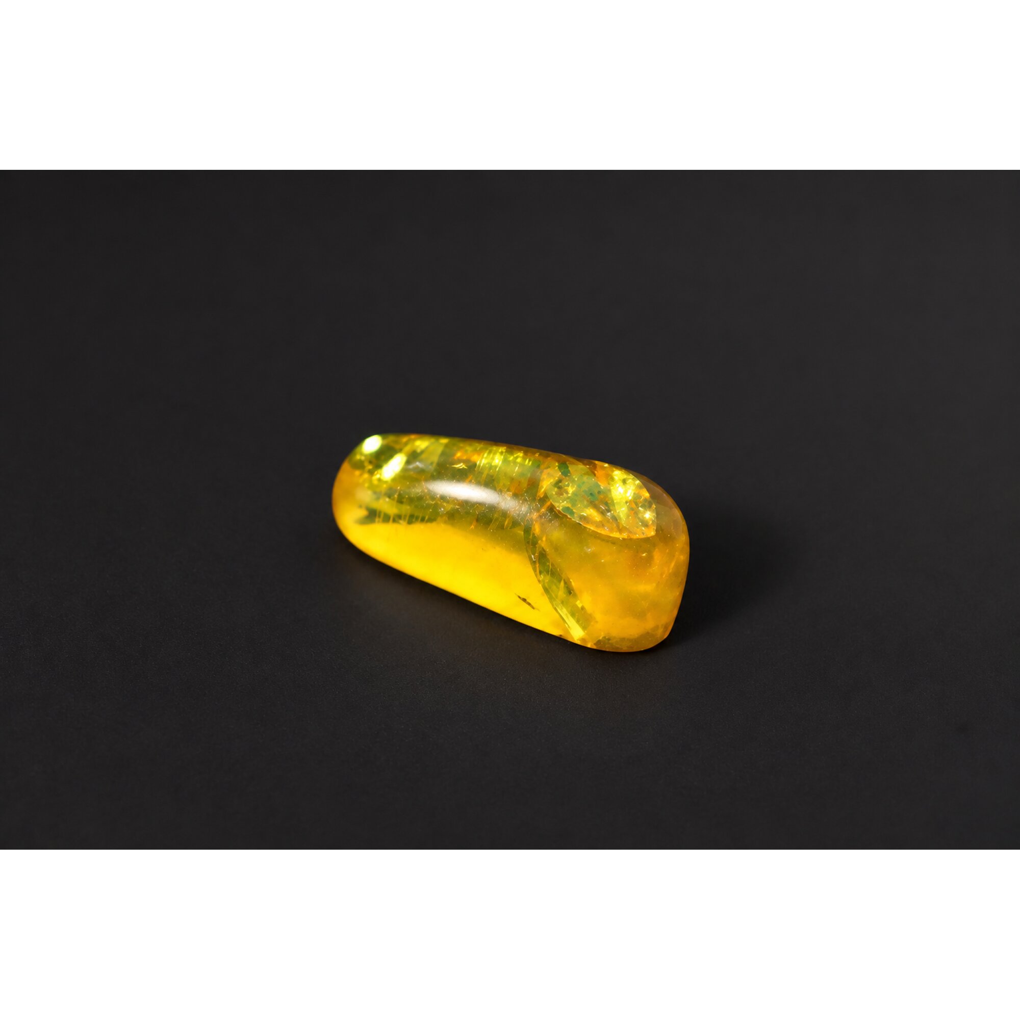 Real yellow Dominican amber Beetle stone 33mm – photo 7