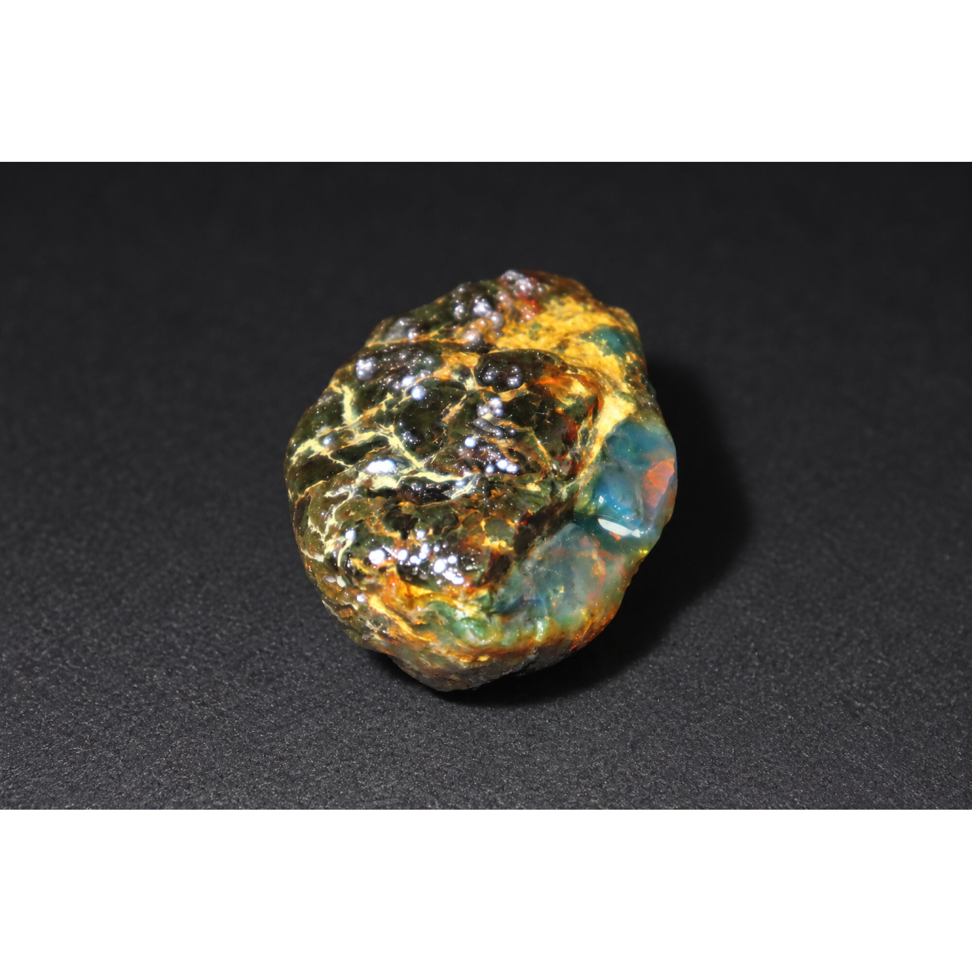 Genuine sky blue rough specimen Dominican amber 40mm – photo 4