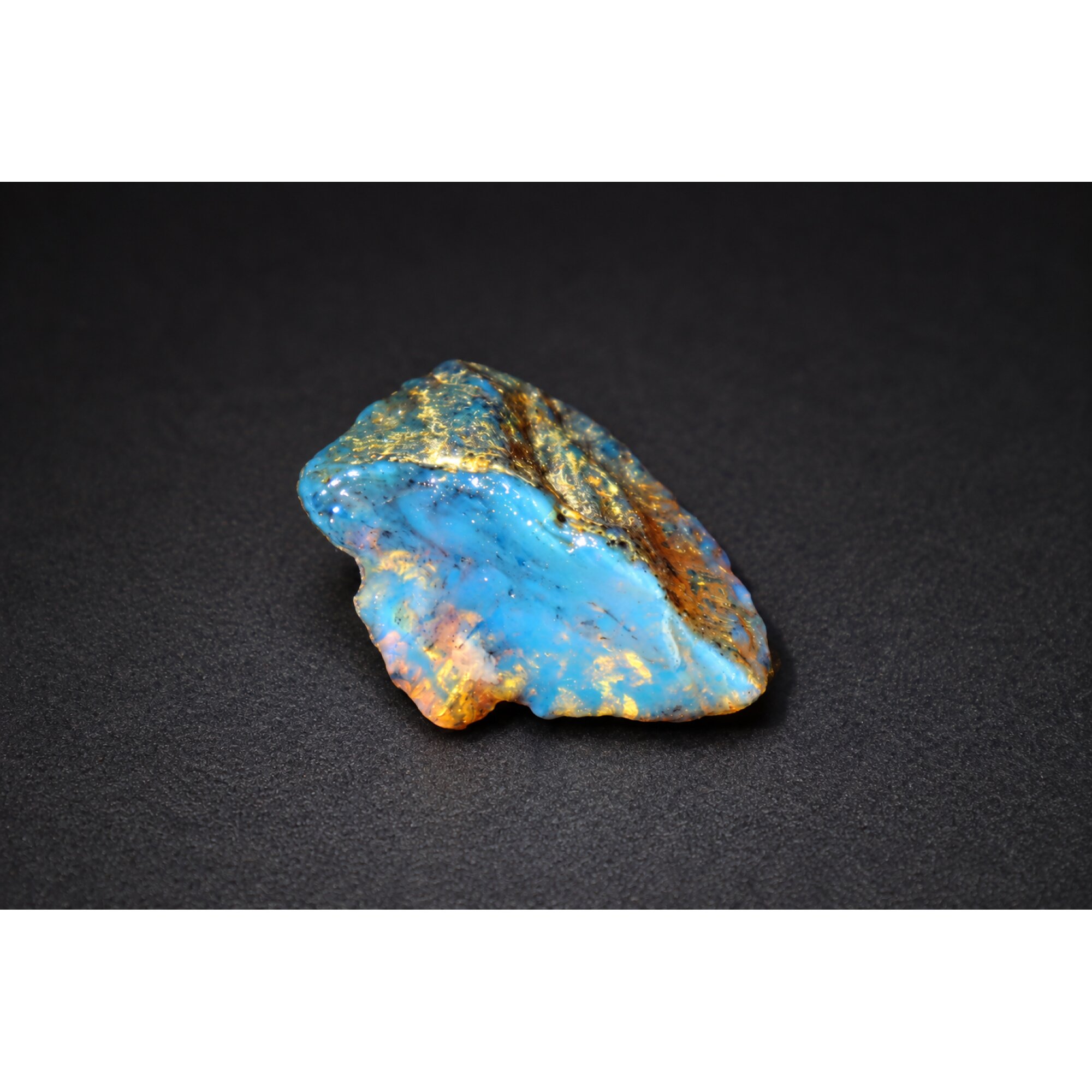 Authentic sky blue rough specimen Dominican amber 35mm – photo 10