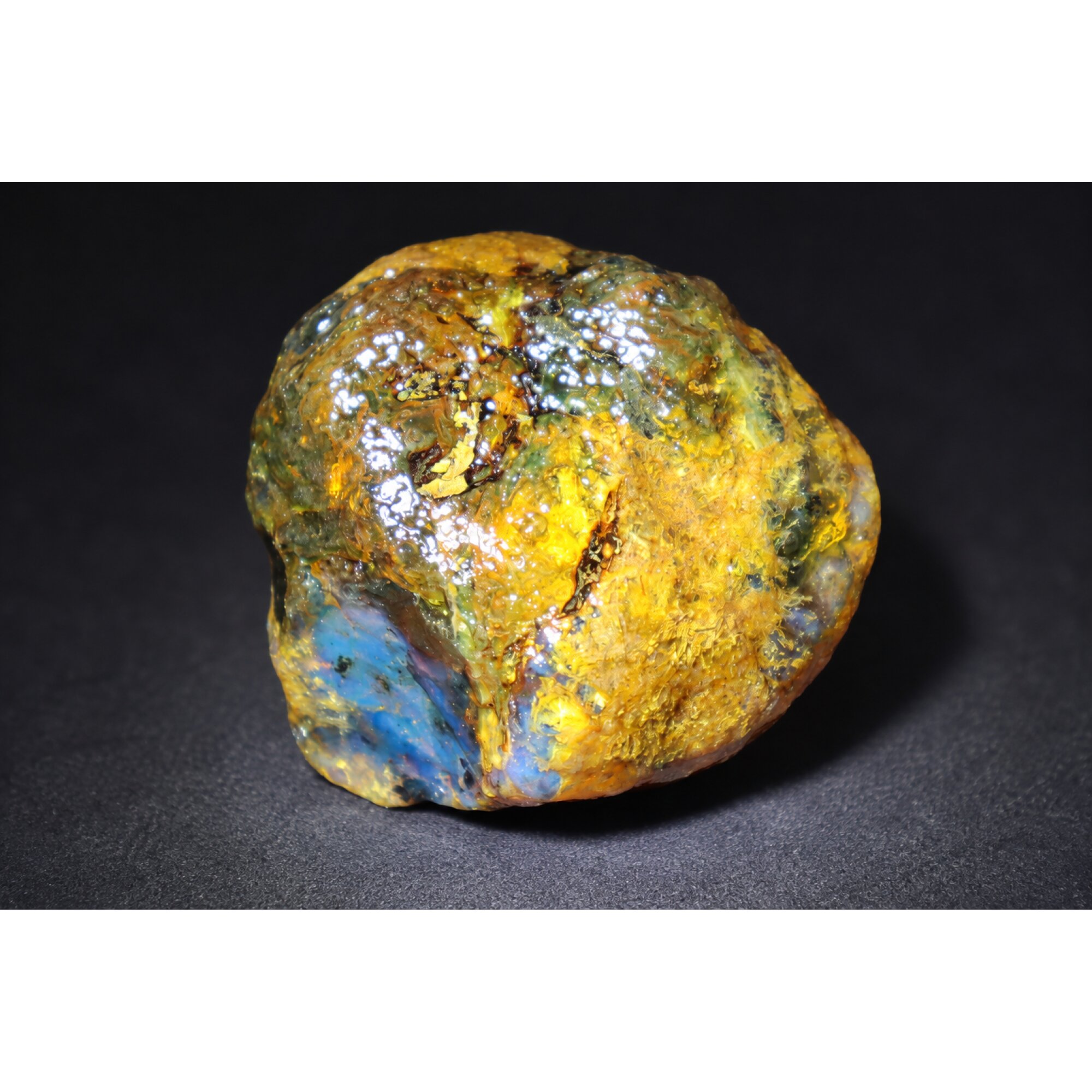 Authentic sky blue rough specimen Dominican amber 42mm – photo 9