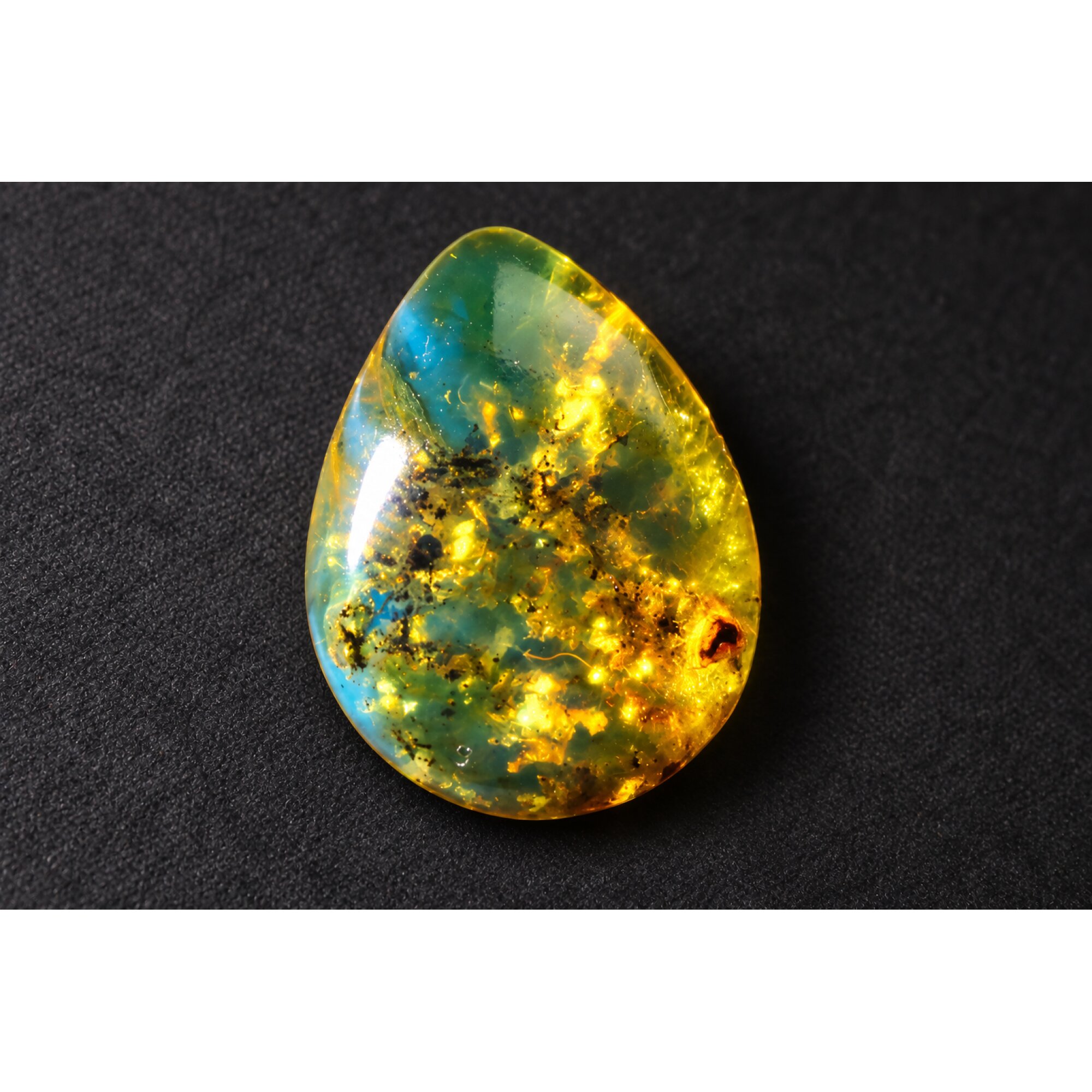 Untreated green blue polished Dominican amber 1.9g – photo 4