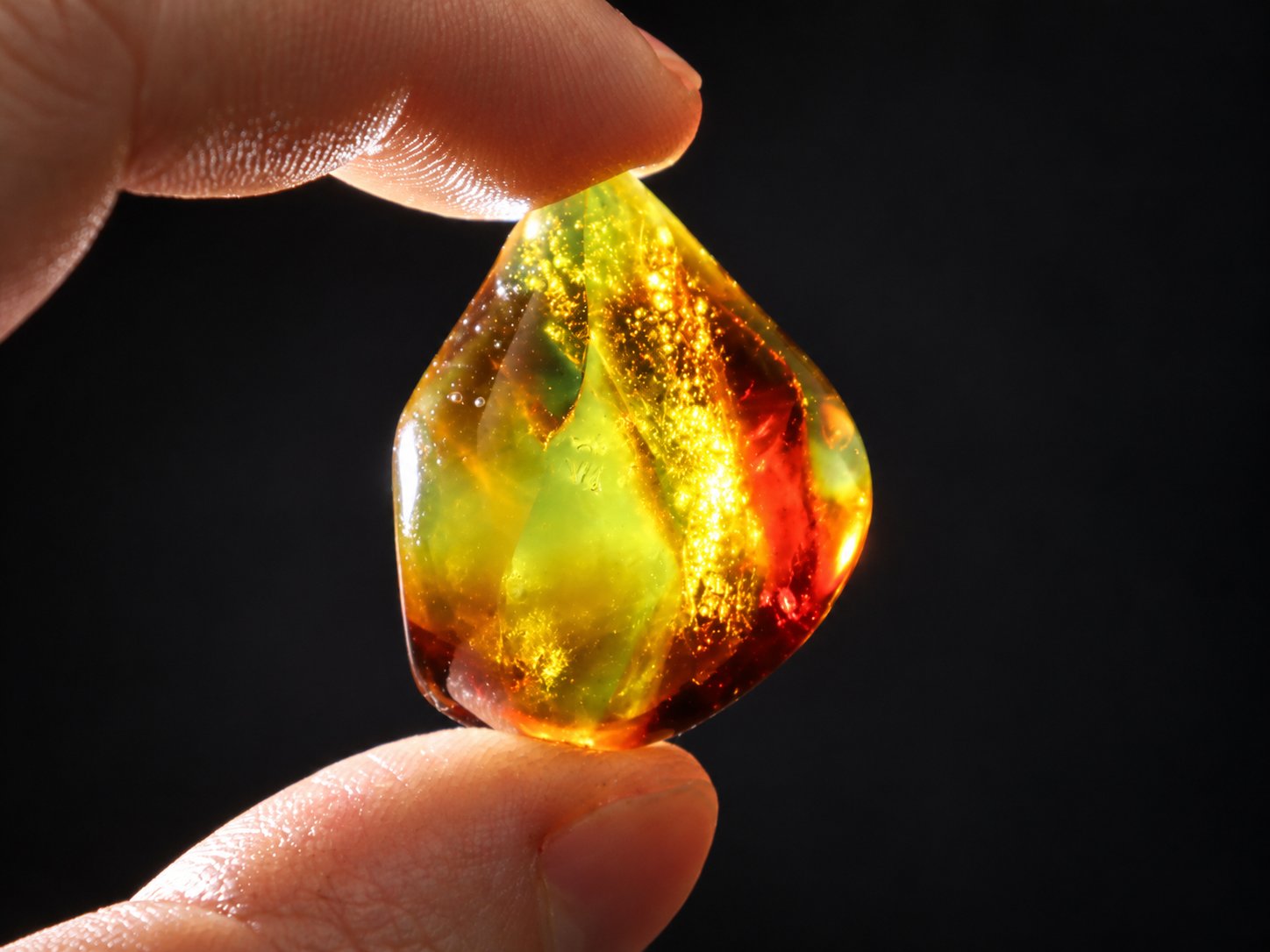 True caribbean red green polished Dominican amber – photo 4
