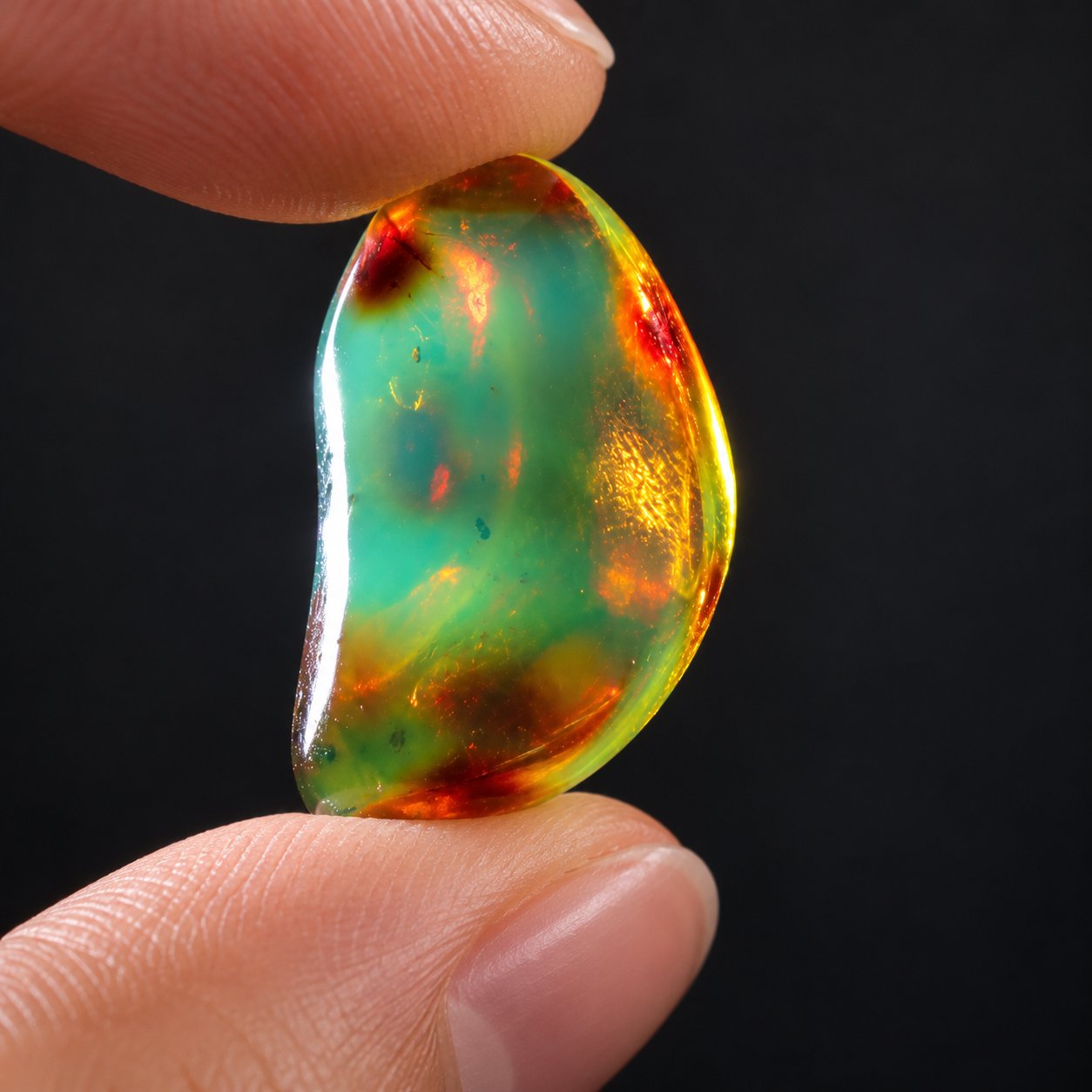 Genuine deep blue polished Dominican amber 30mm – photo 7