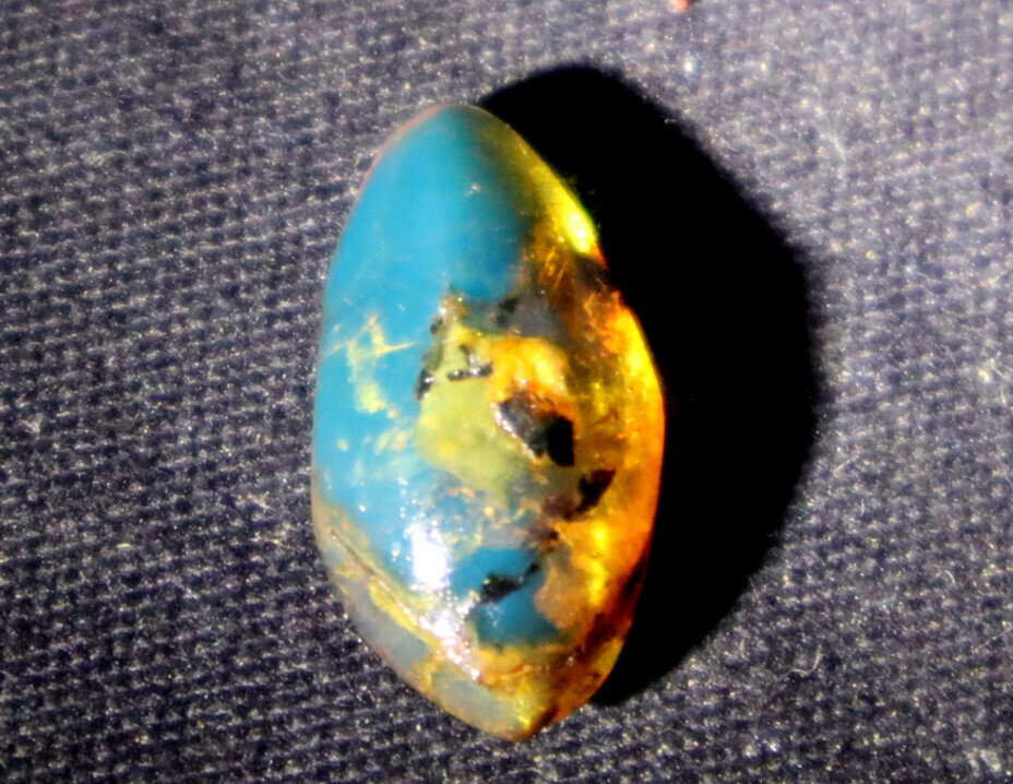 Lovely Natural Dominican Clear Deep Blue Amber Polished Stone 21mm – photo 3