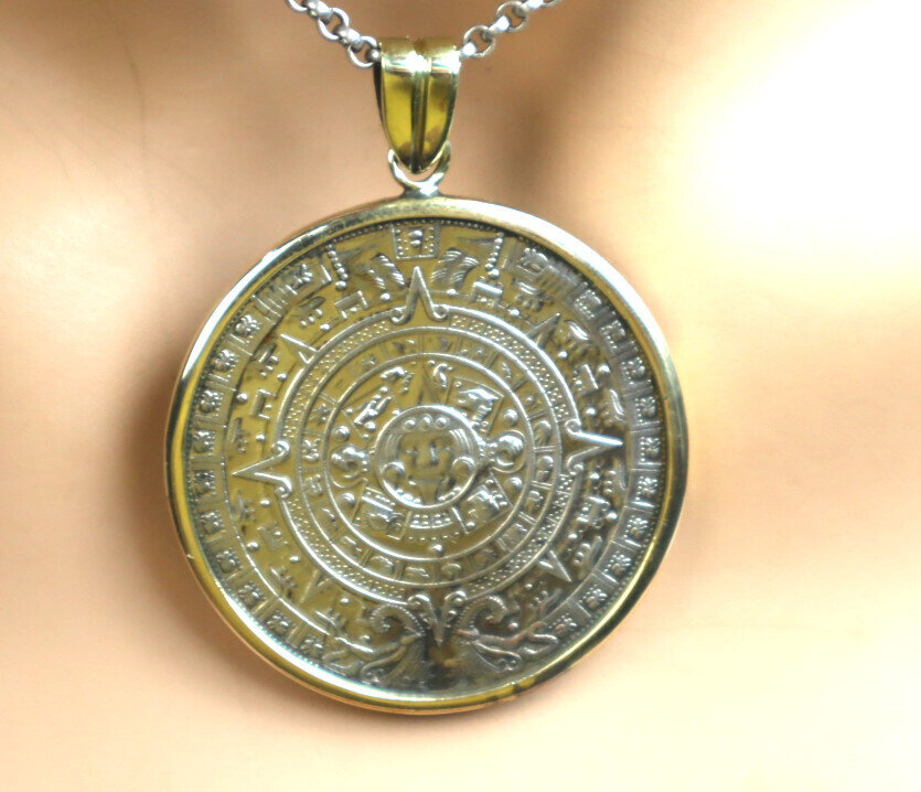 Maya Memorial Coin Pyramids Mexico Aztec Gold and Silver Pendant 2inch – photo 7