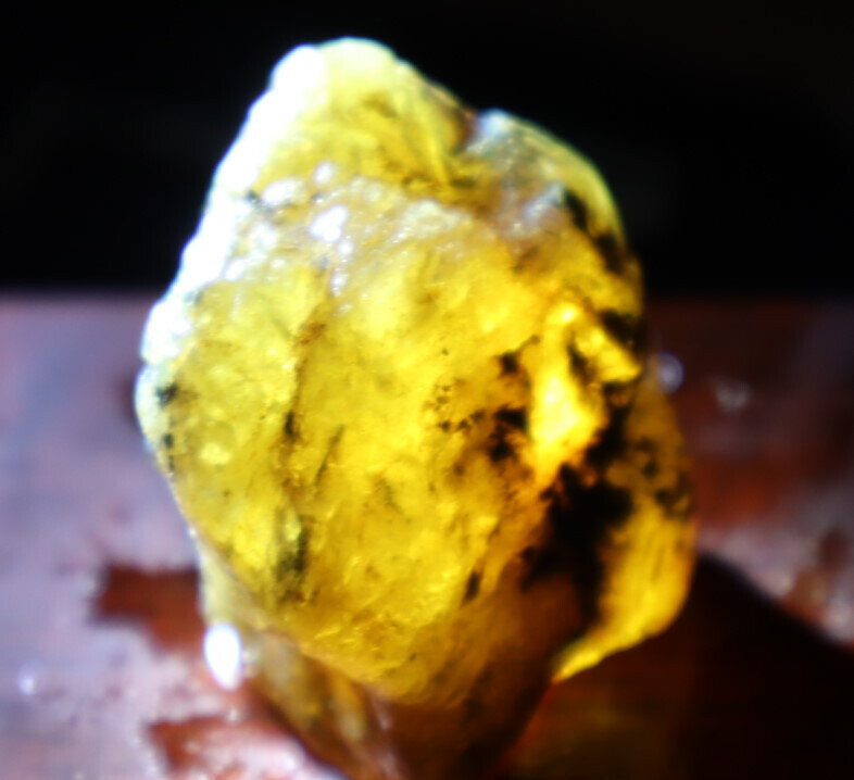 Beautiful Natural Dominican Crystal Clear Yellow Blue Amber Rough Specimen 35mm – photo 8