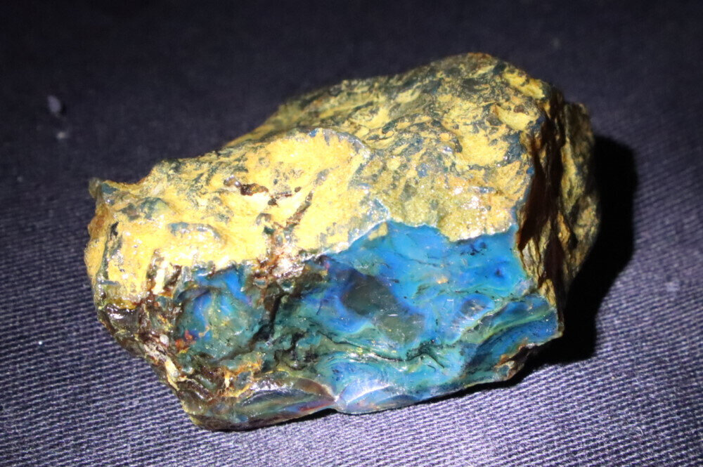 Charming Design Natural Dominican Clear Green Blue Amber Rough Specimen 53mm 21g – photo 5