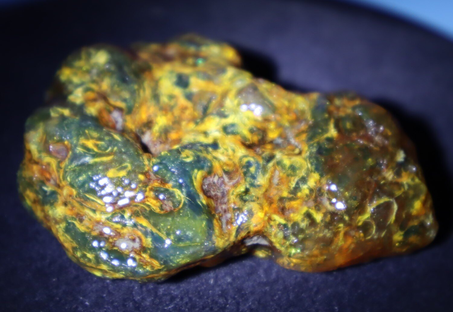 Beautiful Natural Dominican Translucent Green Blue Amber Rough Specimen 66mm 35g – photo 5