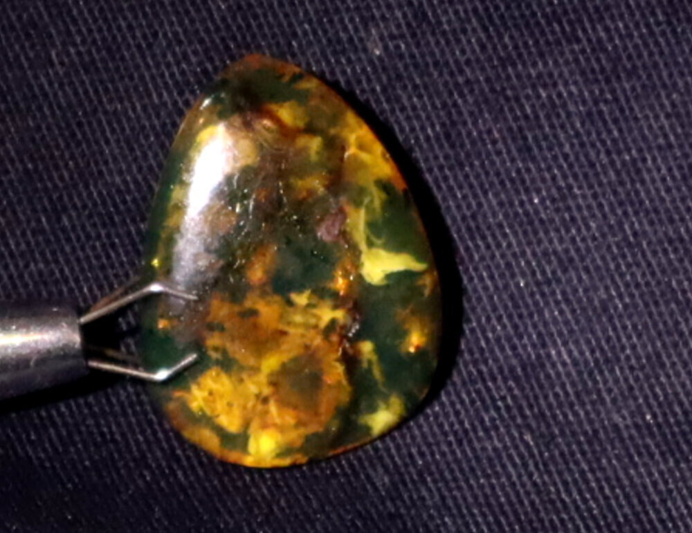 Natural Dominican Blue Amber Polished Stone 30mm Clear Light – photo 7