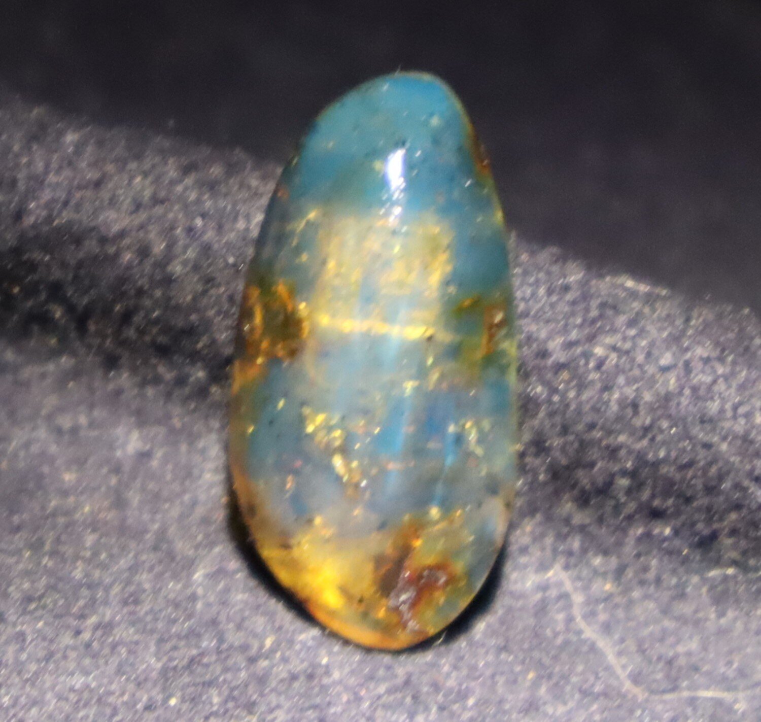 Natural Dominican Clear Volcanic Blue Amber Polished Stone 20mm – photo 8